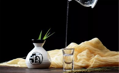 冬至飲酒 暖身寄情，蘊藏古老時節的醇厚寓意